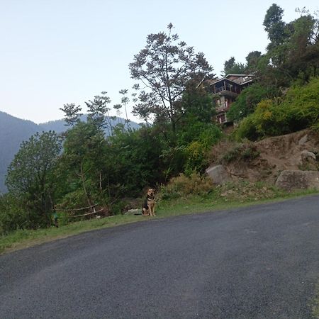 Tirthan Hilltop Home Stay Banjar Exterior photo