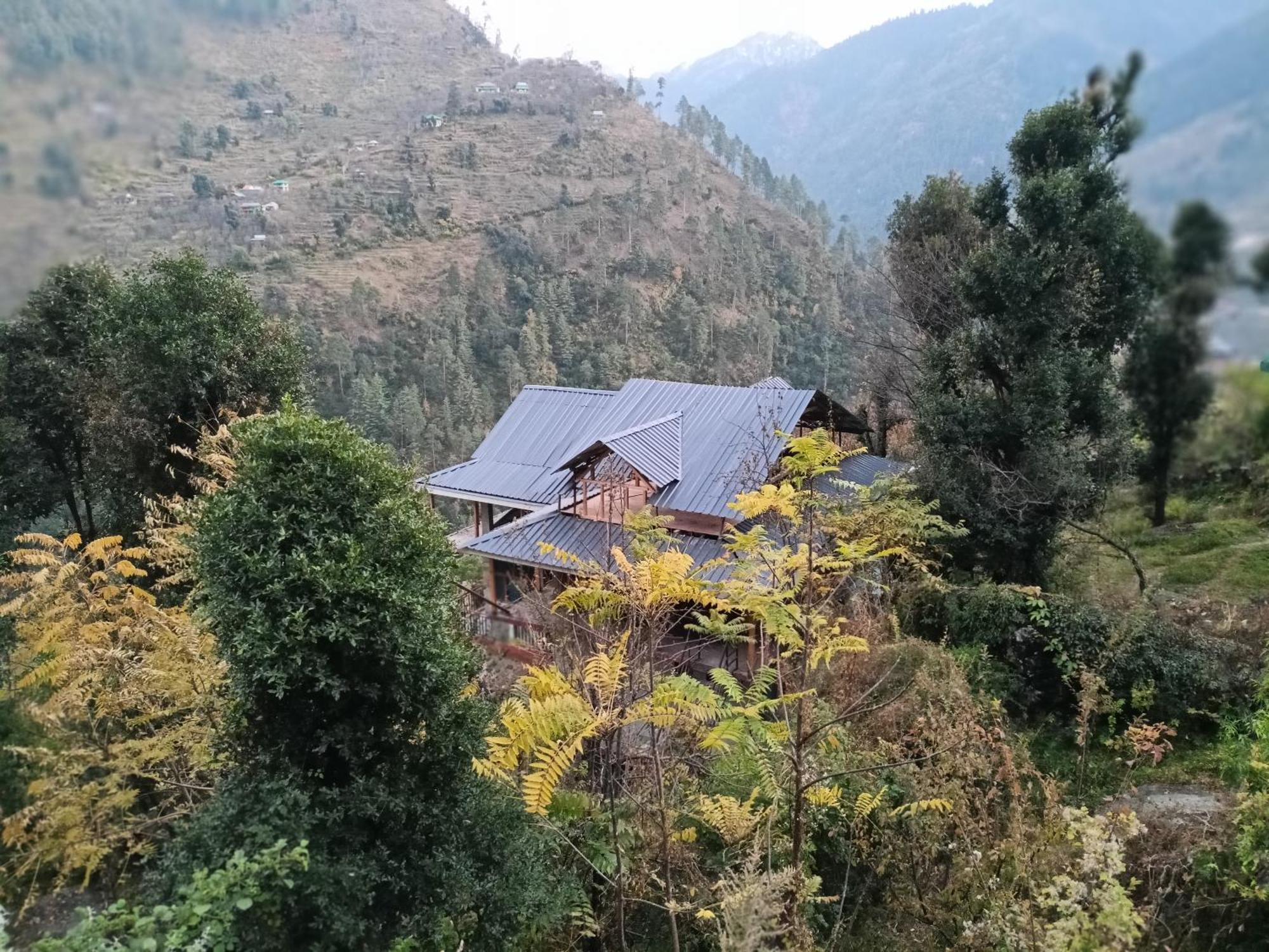 Tirthan Hilltop Home Stay Banjar Exterior photo