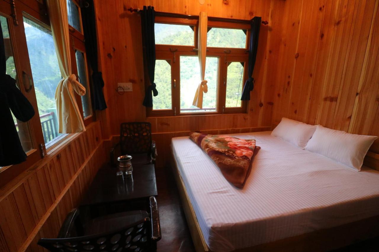 Tirthan Hilltop Home Stay Banjar Exterior photo