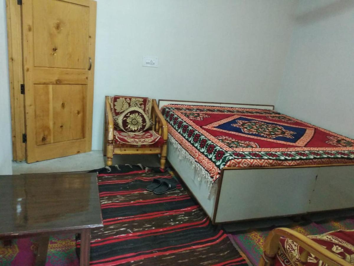 Tirthan Hilltop Home Stay Banjar Exterior photo